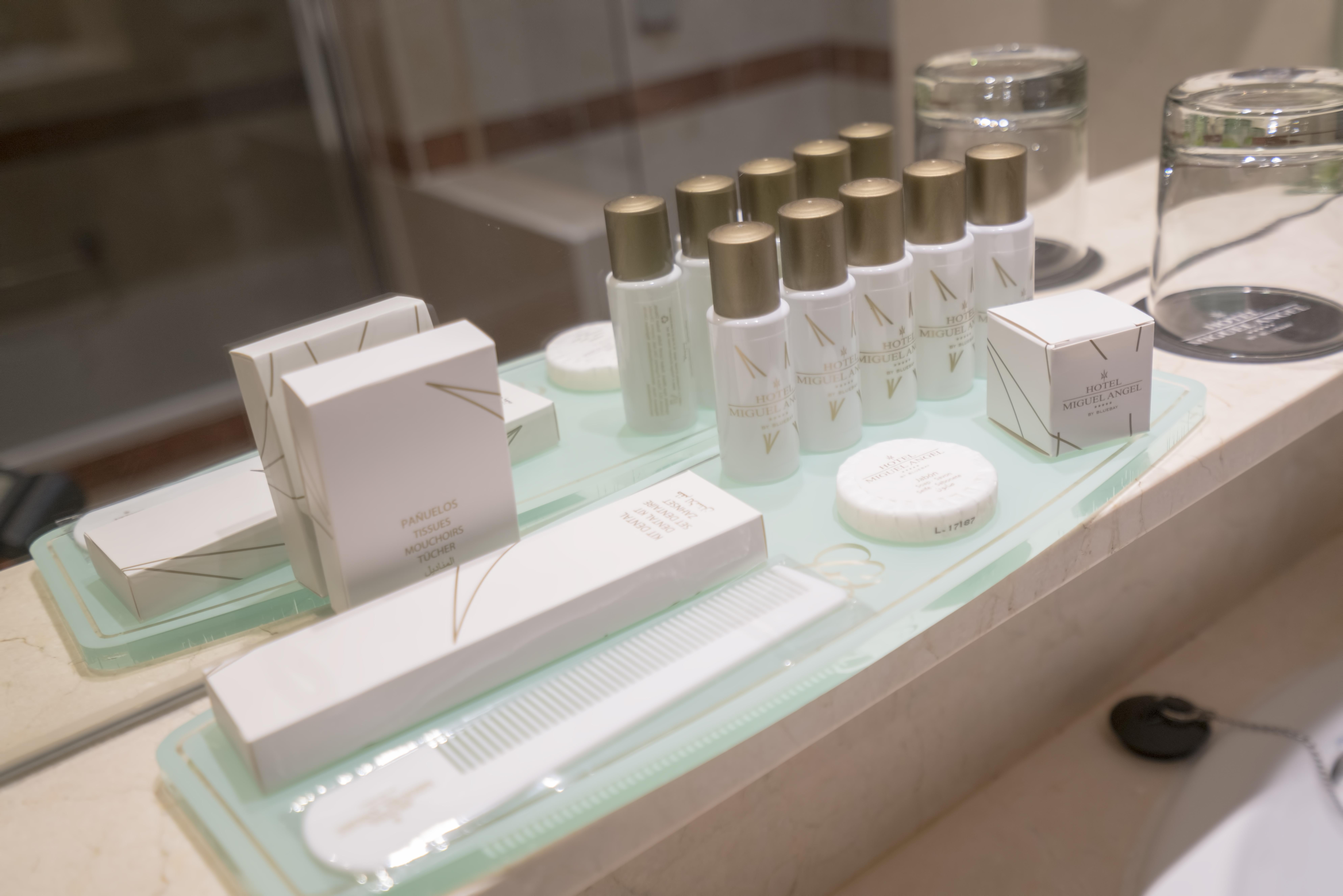 Hotel Miguel Angel Madri Exterior foto The White Company toiletries