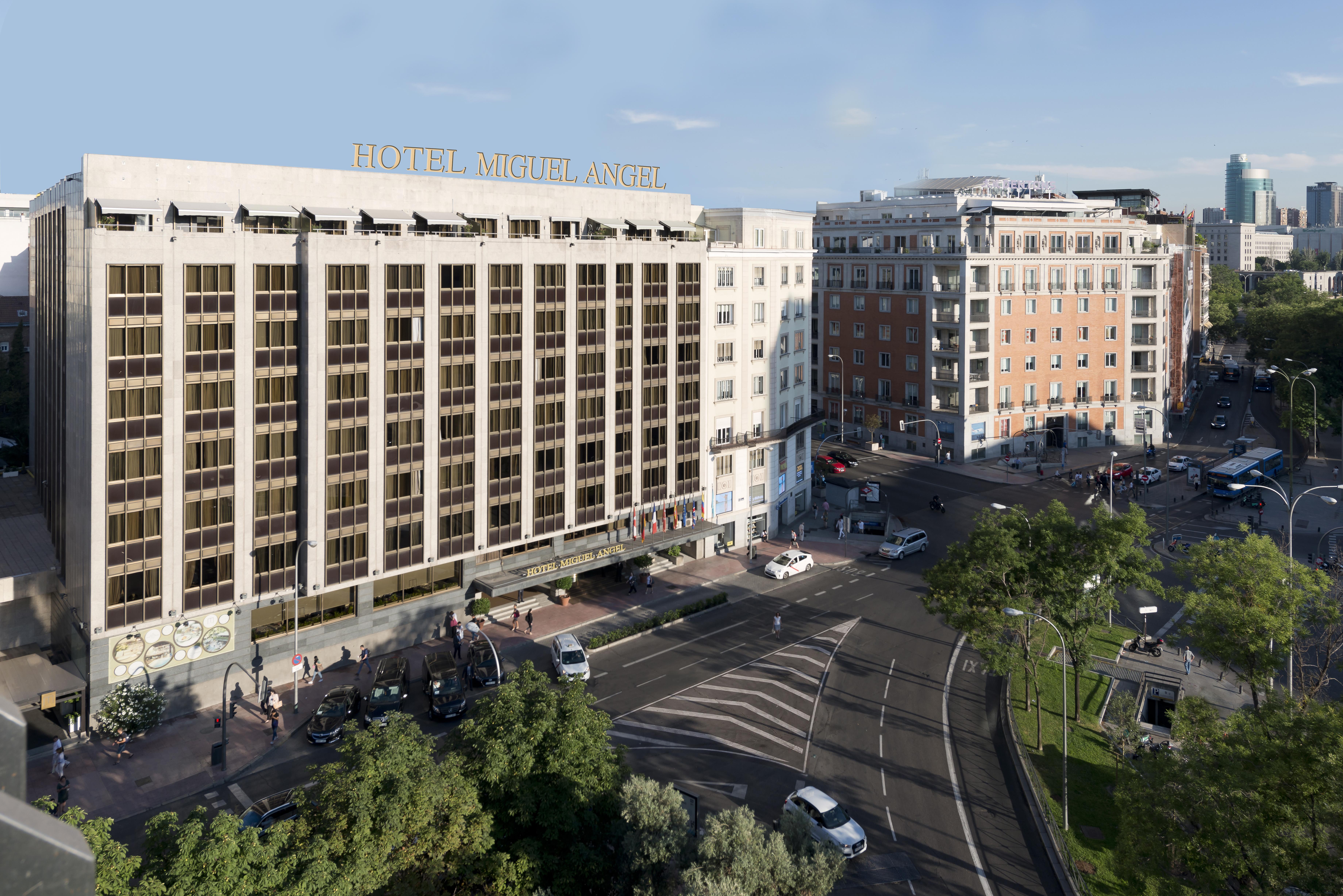 Hotel Miguel Angel Madri Exterior foto The building of the university library