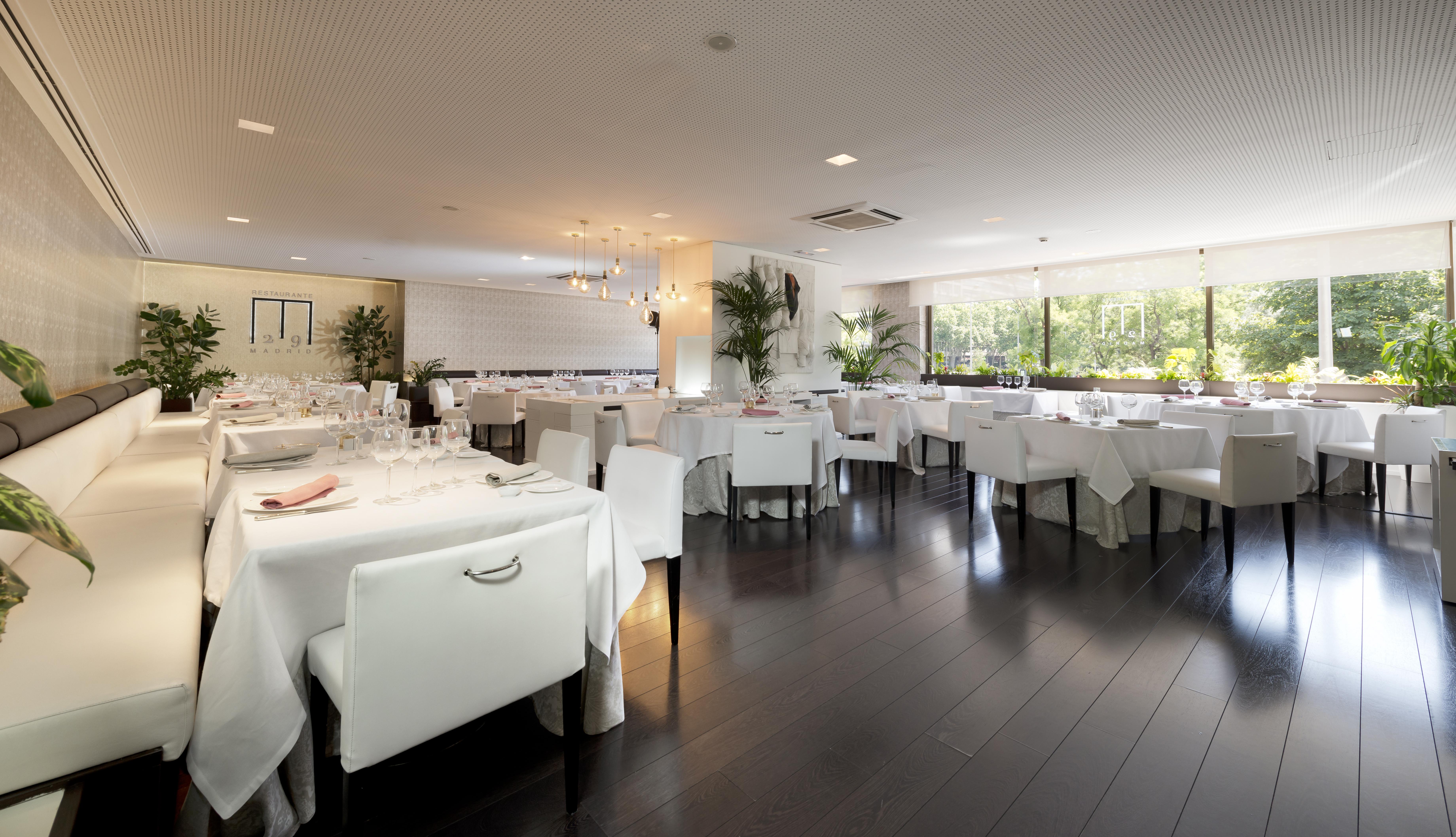 Hotel Miguel Angel Madri Exterior foto Restaurant