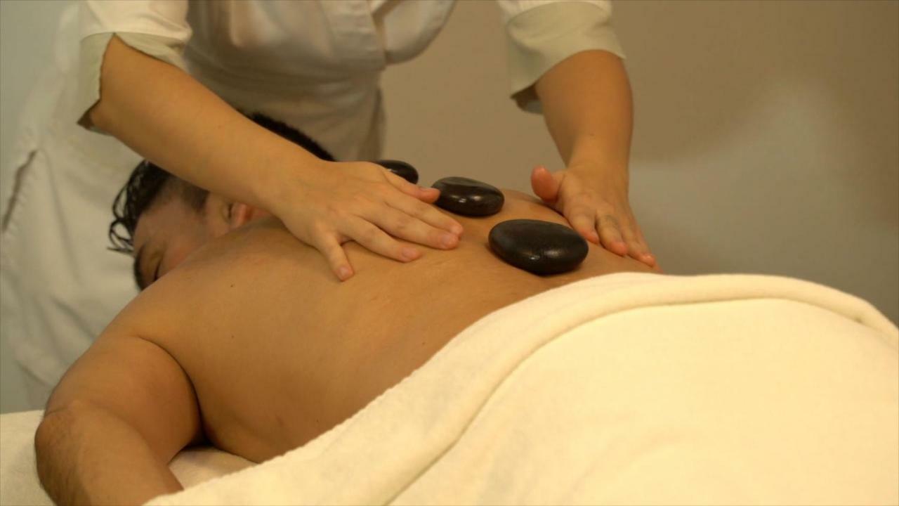 Hotel Miguel Angel Madri Exterior foto Hot stone massage